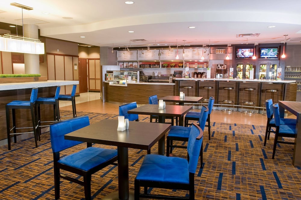 Courtyard By Marriott Cincinnati North At Union Centre 39/50