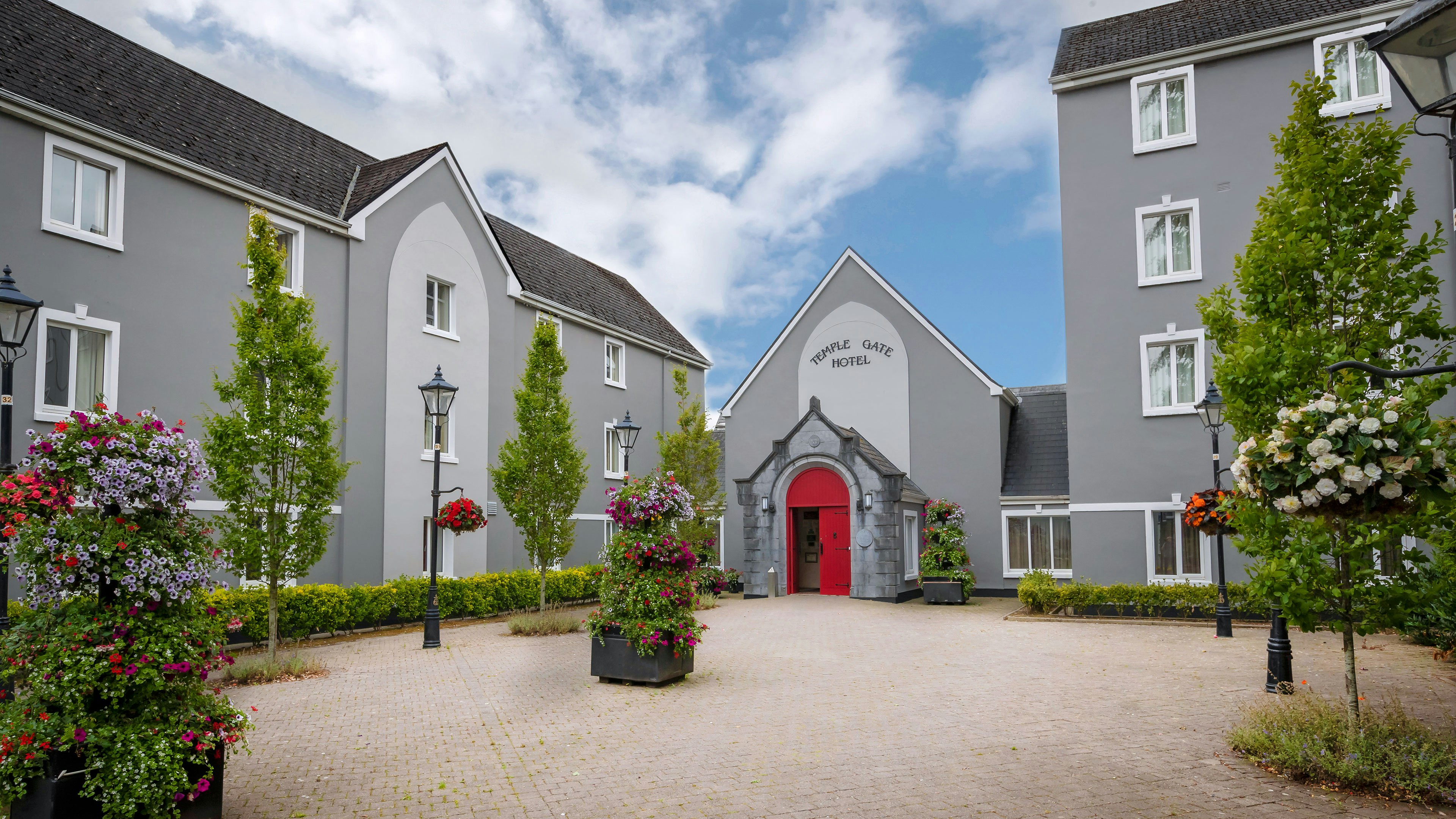Temple Gate Hotel 58/59