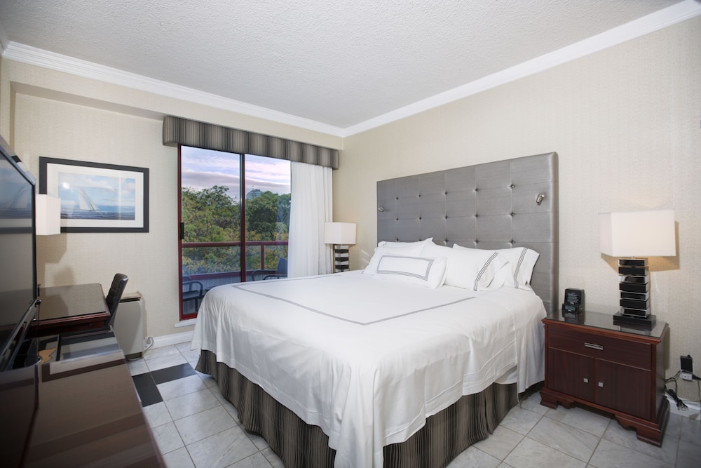 GRANVILLE ISLAND HOTEL 13/50