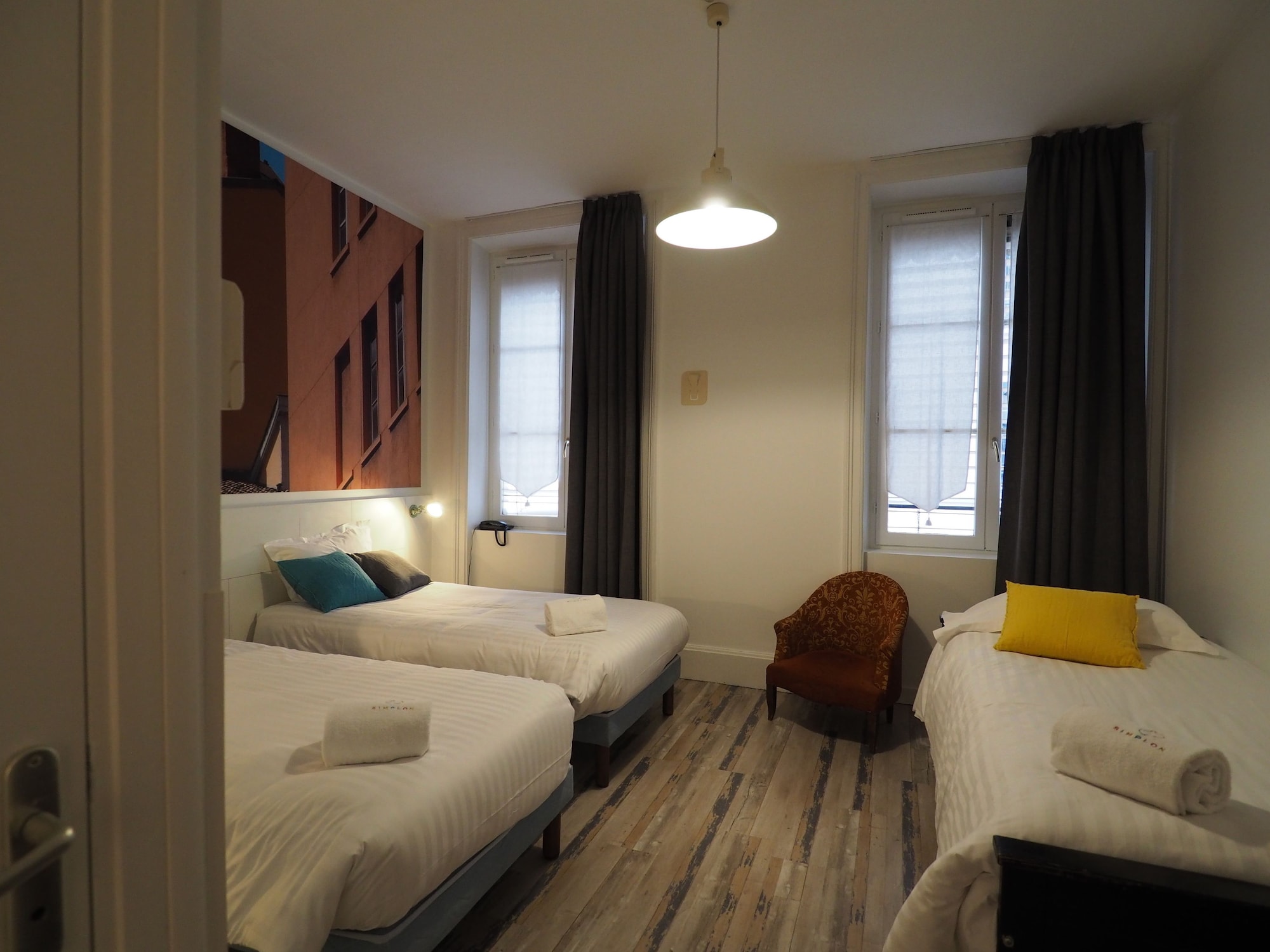 ROOM, TRIPLE