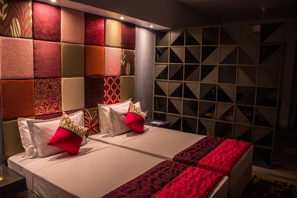 Regency Tirunelveli By GRT Hotels 8/35