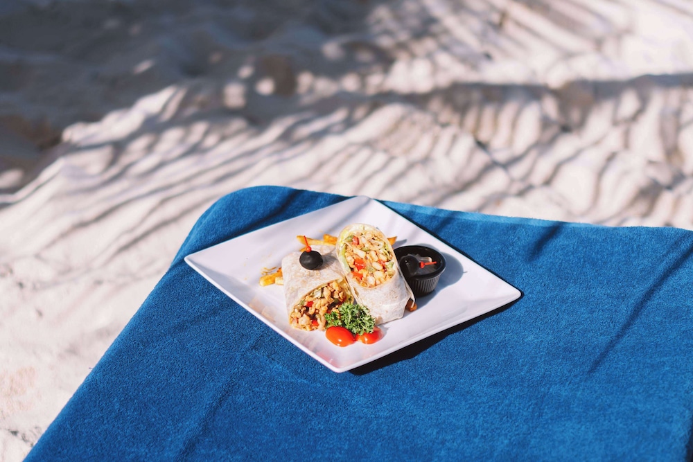 TRYP by Wyndham Aruba Adults Only Hotel 60/75