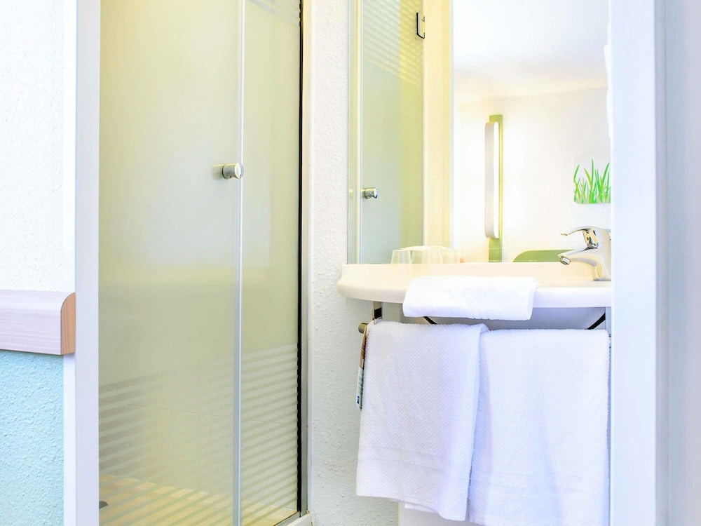 Ibis Budget Valenciennes Petite Foret 34/36