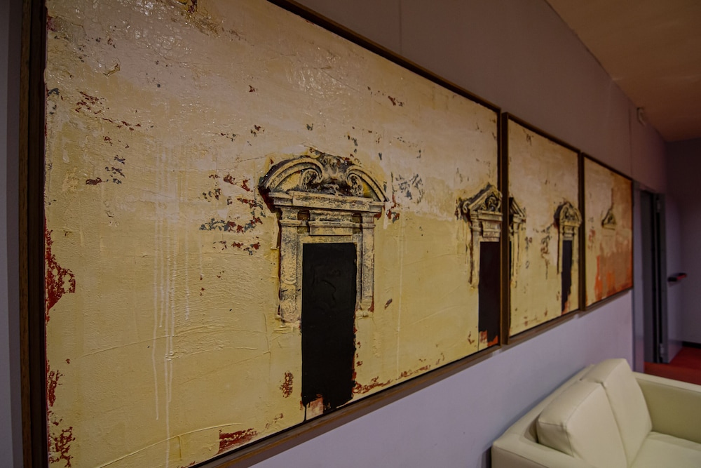 Hotel Tuscany Inn 36/76