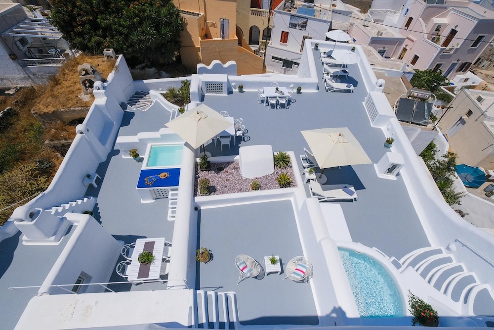 Radiant Santorini 38/45