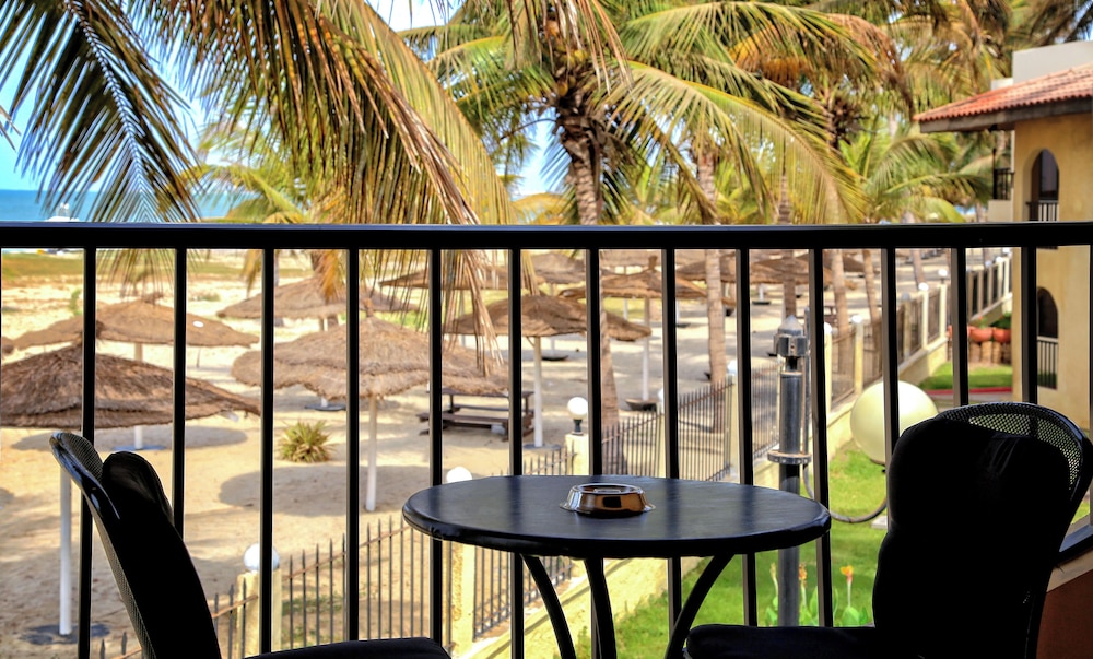 Ocean Bay Hotel and Resort 42/56