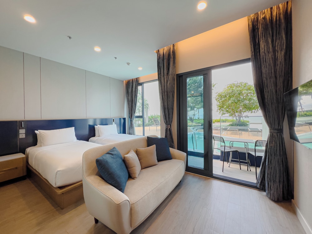 S. Sriracha Hotel and Residence 7/50