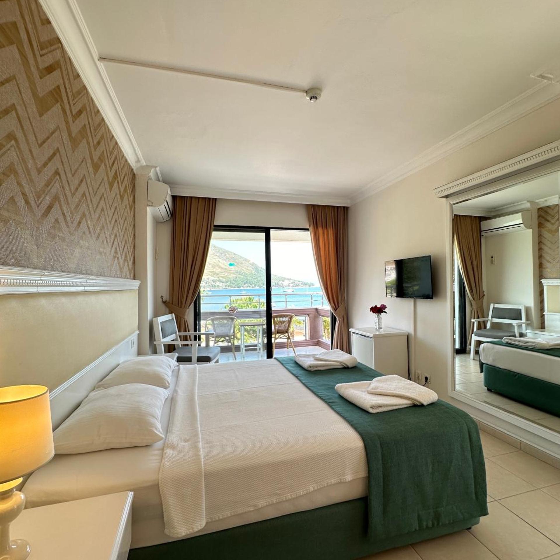 Chateau de Ville Hotel 7/53