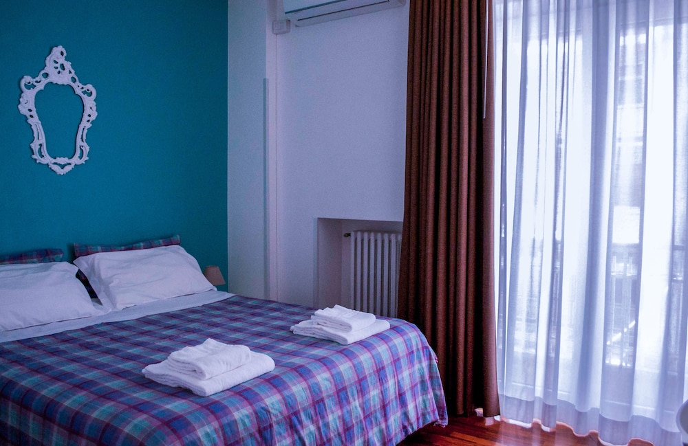 Melo Accommodations 9/62