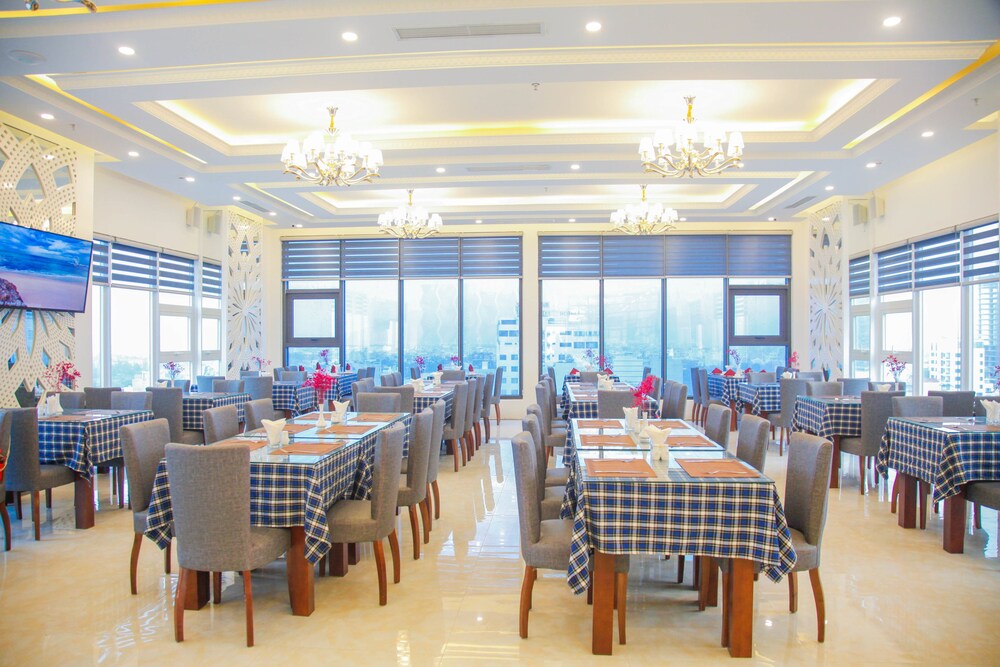 Golden Rose Hotel Danang 36/50