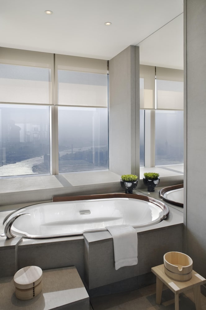 Park Hyatt Shanghai 33/68
