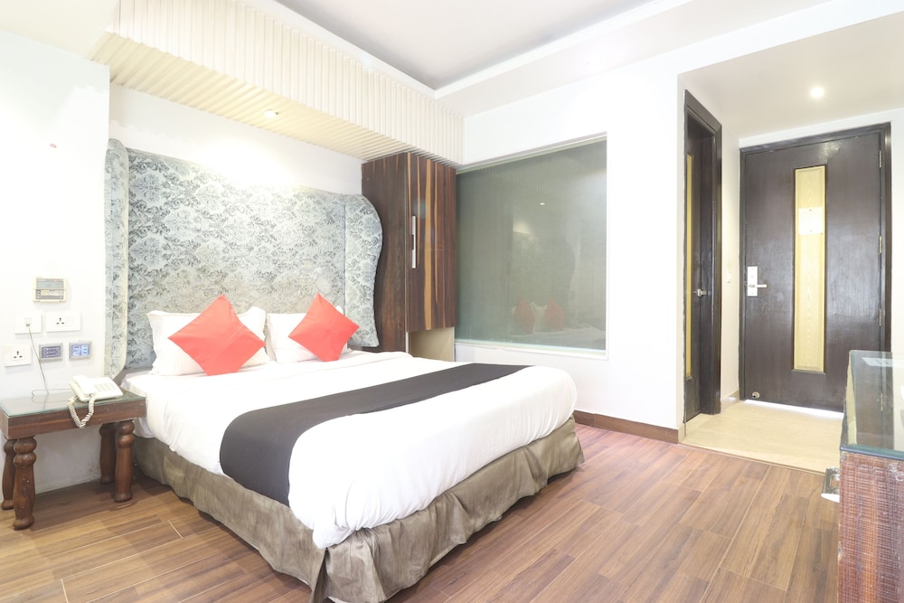 Hotel Uppal International 15/50