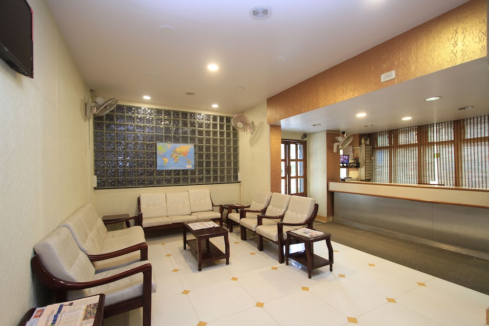 Hotel Vellara 35/50