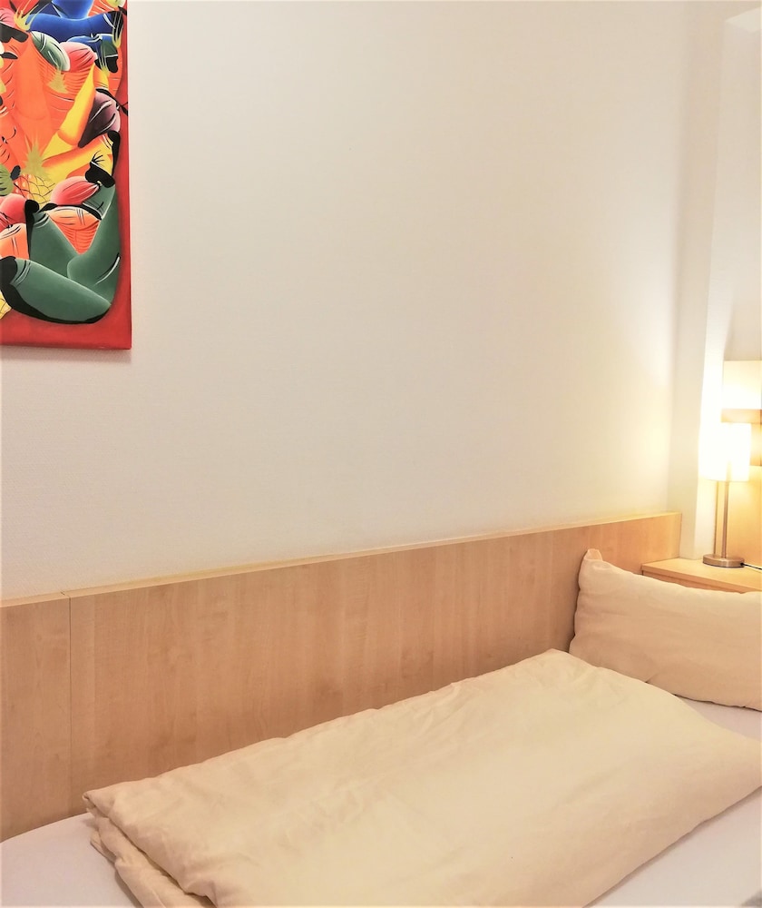 Hotel Central Heidelberg 40/45