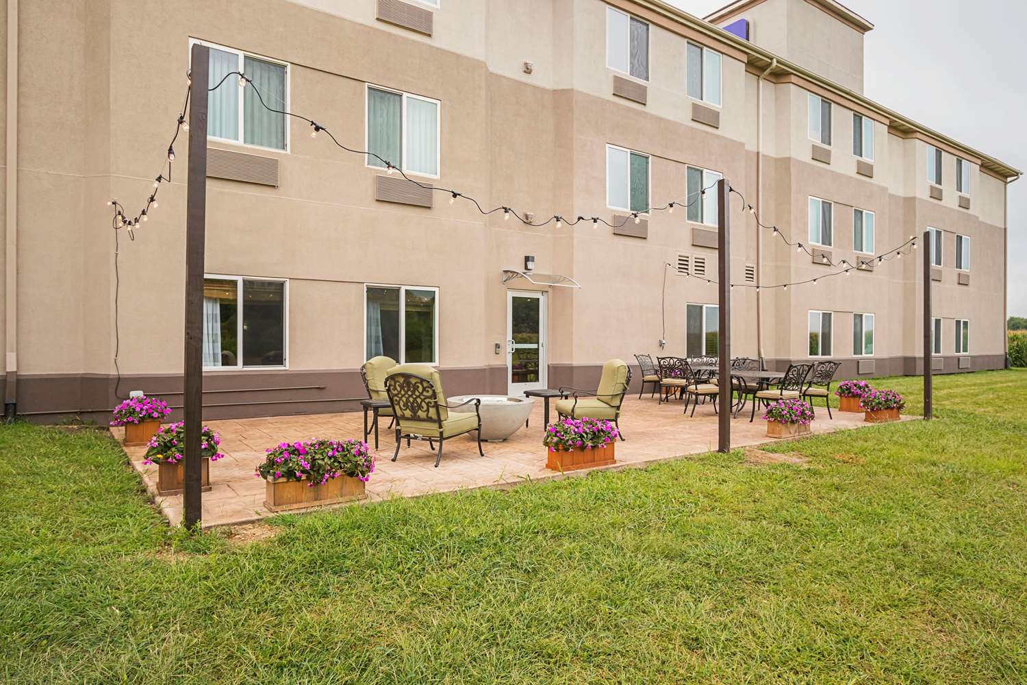 Sleep Inn & Suites Danville IL 27/28
