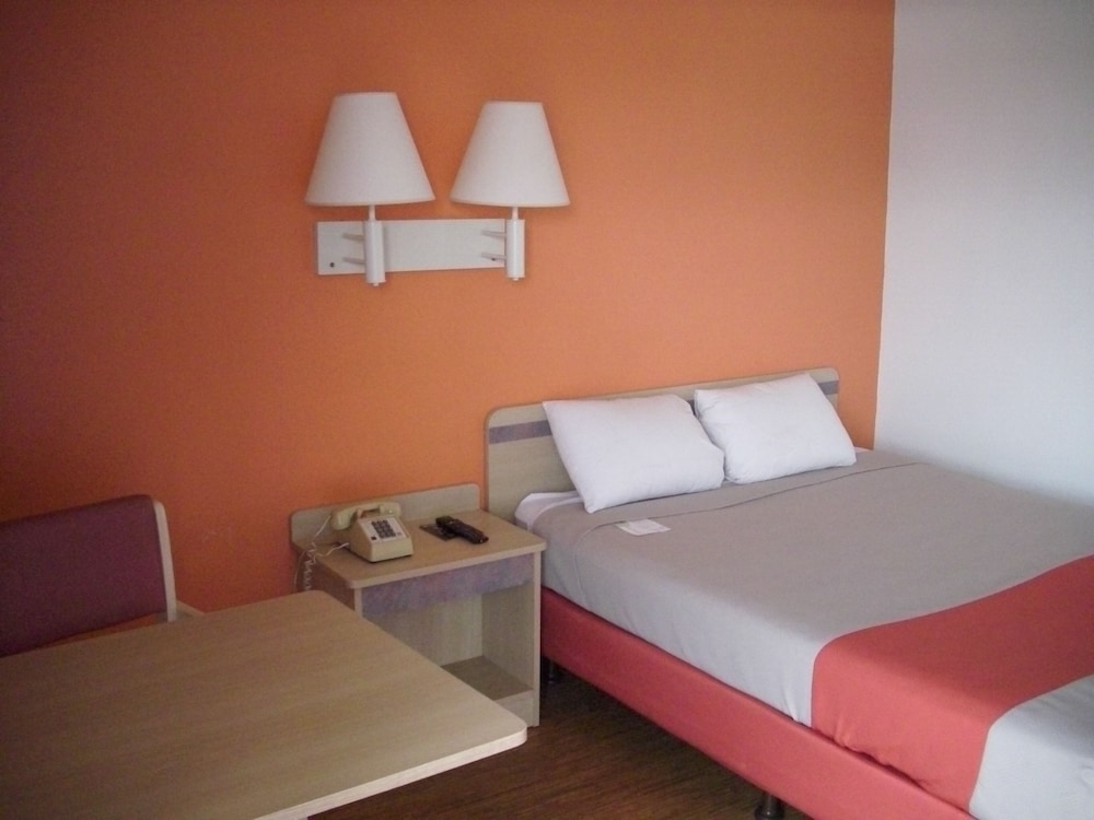 Motel6 Laramie, WY 37/52