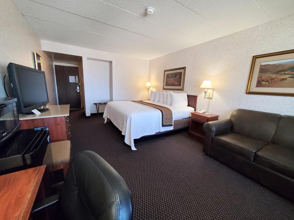 AmericInn by Wyndham Watertown 9/50