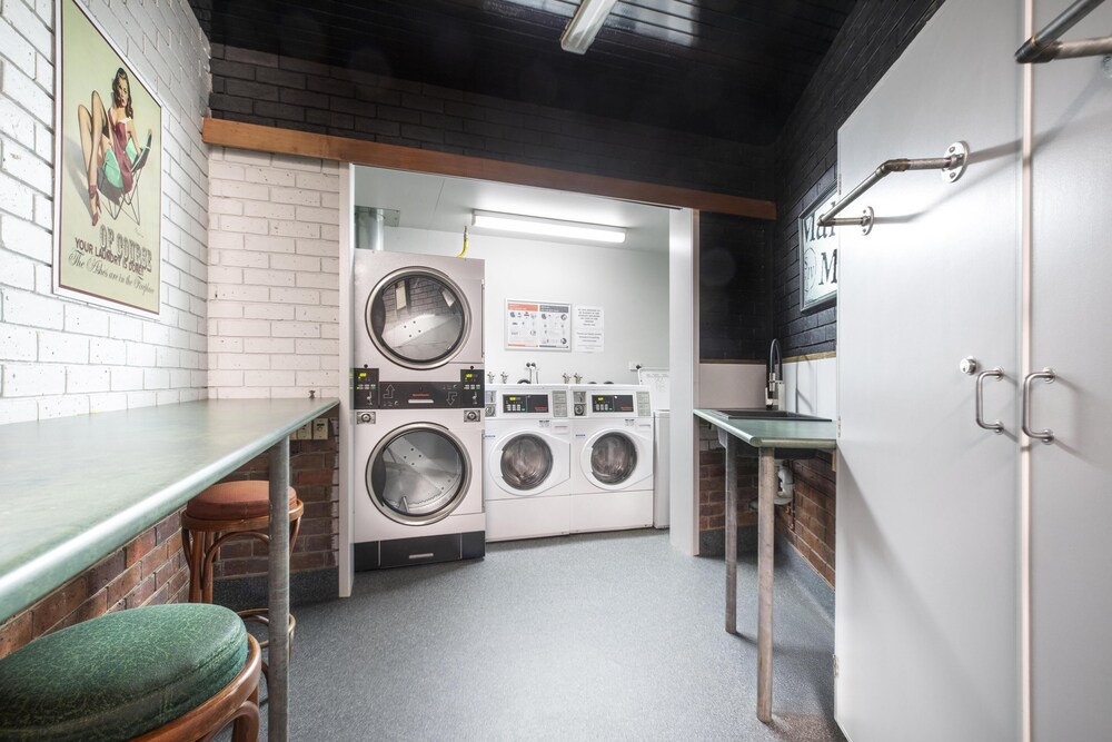 Burnie Central Townhouse Hotel 37/65