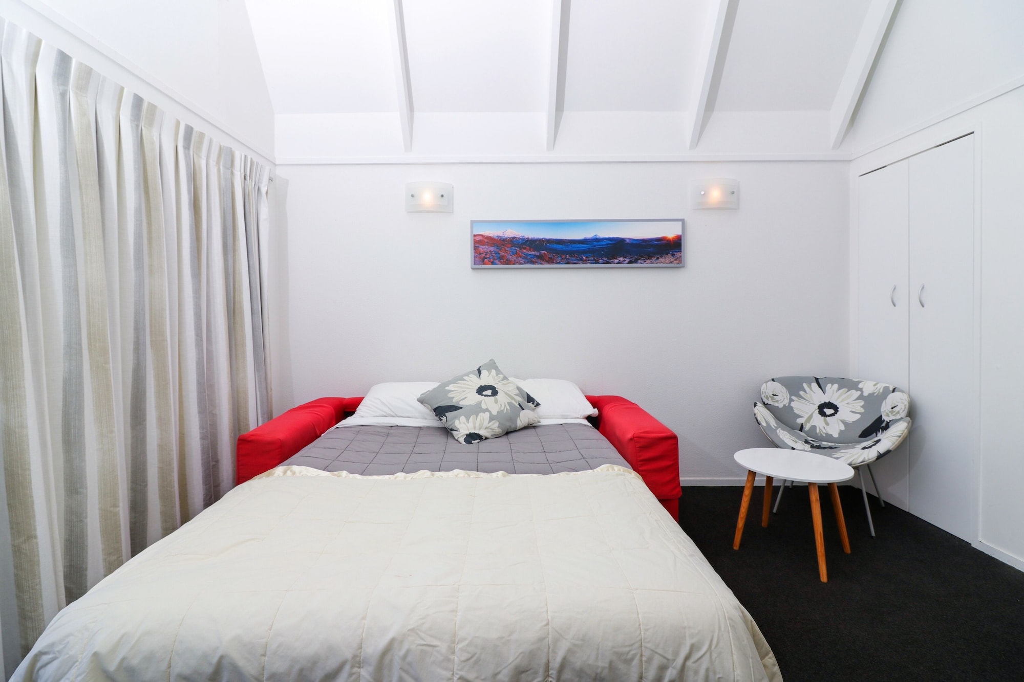2 BEDROOMS, FAMILY, APARTMENT