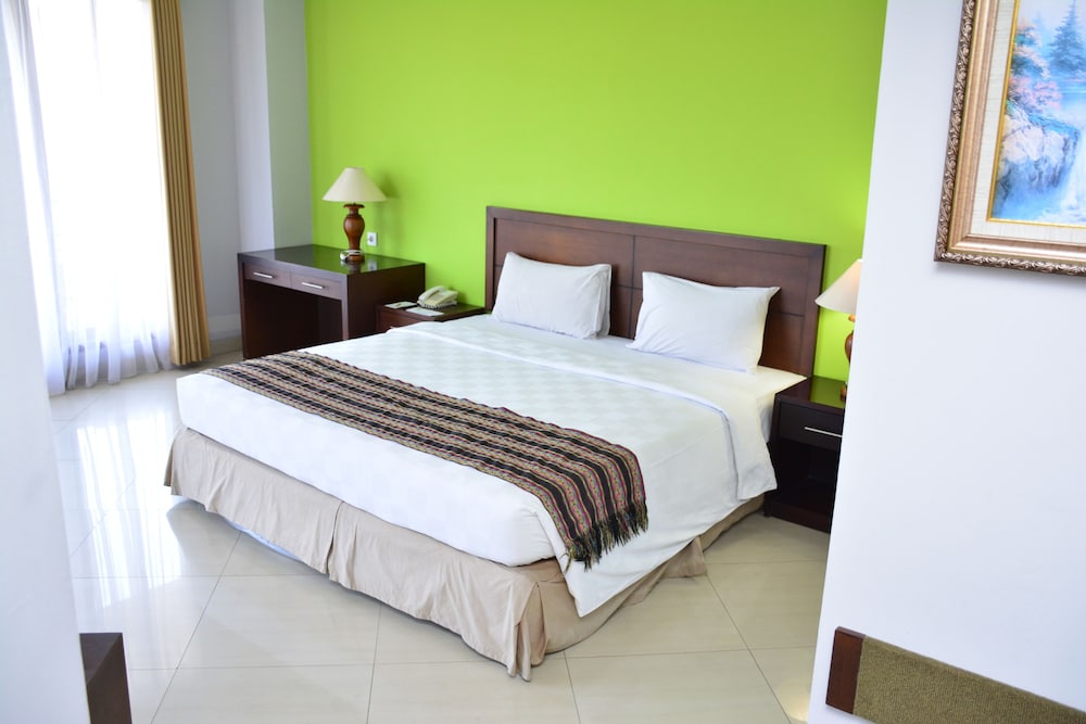 Town House Bukit Damai Indah Hotel and Residence 15/49