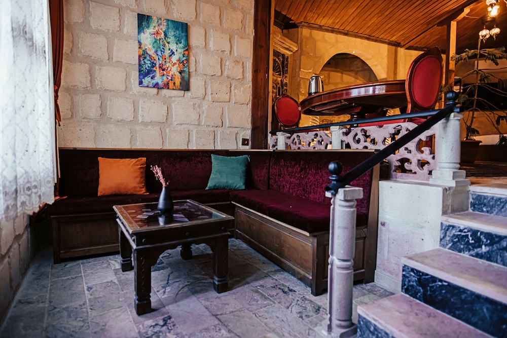 Larissa Cave Hotel 39/50