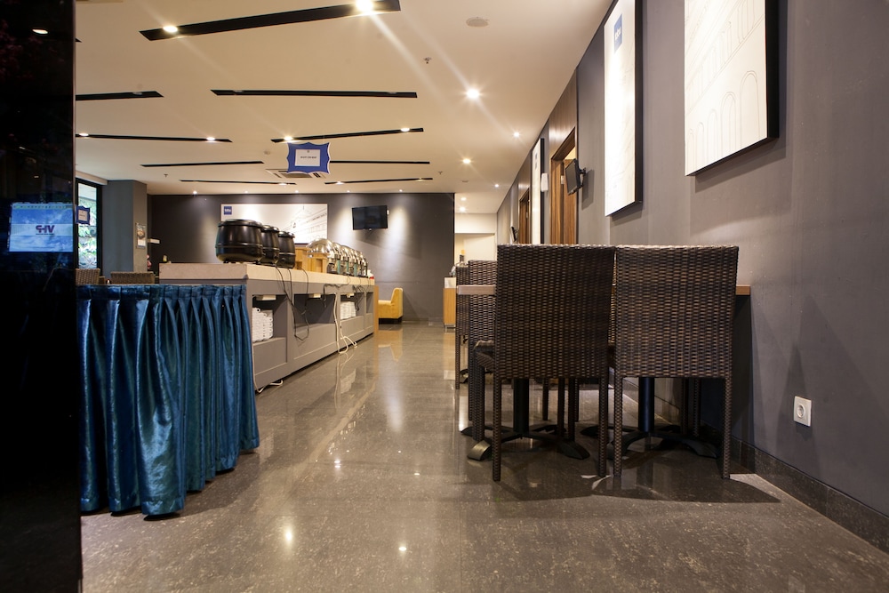 Indies Hotel Bandung 41/55