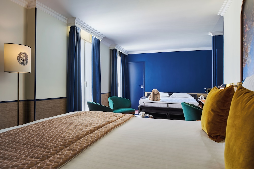 Hotel Le Versailles 10/57