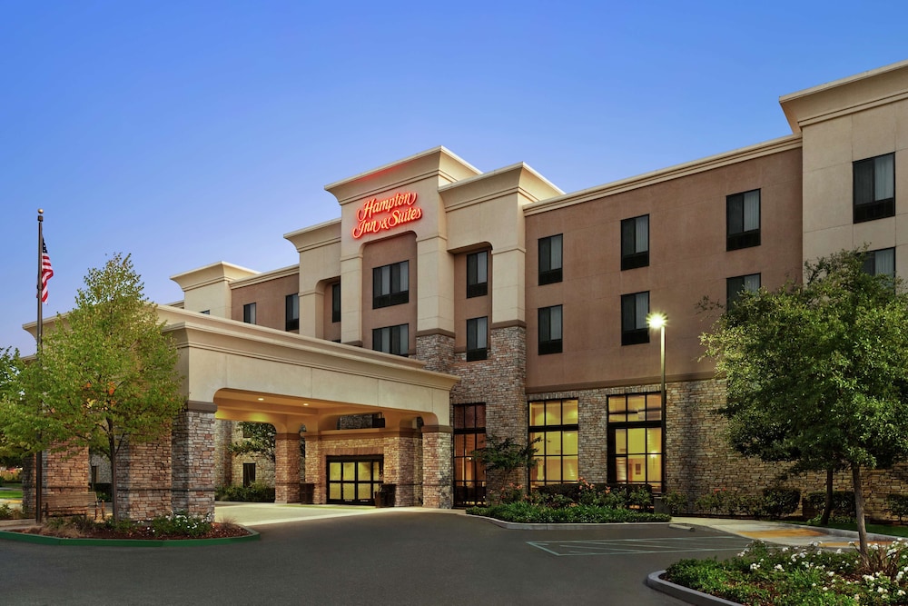 Hampton Inn Suites West Sacramento 3/62