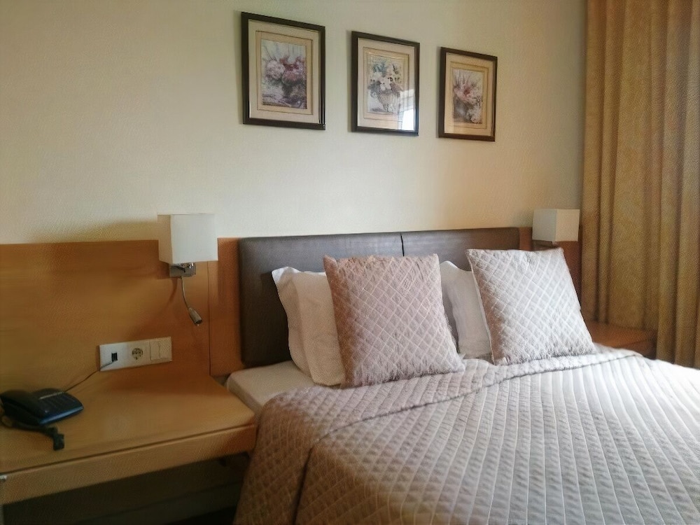COMFORT, DOUBLE BED
