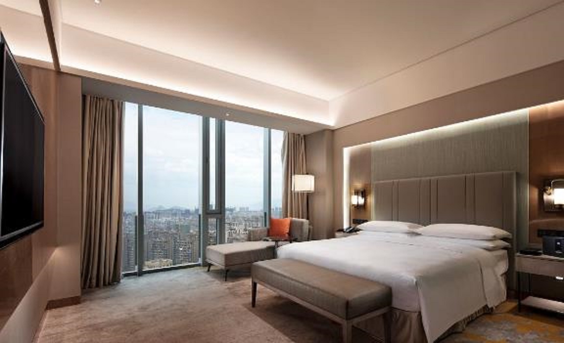 1 BEDROOM, EXECUTIVE, SUITE, KING BED