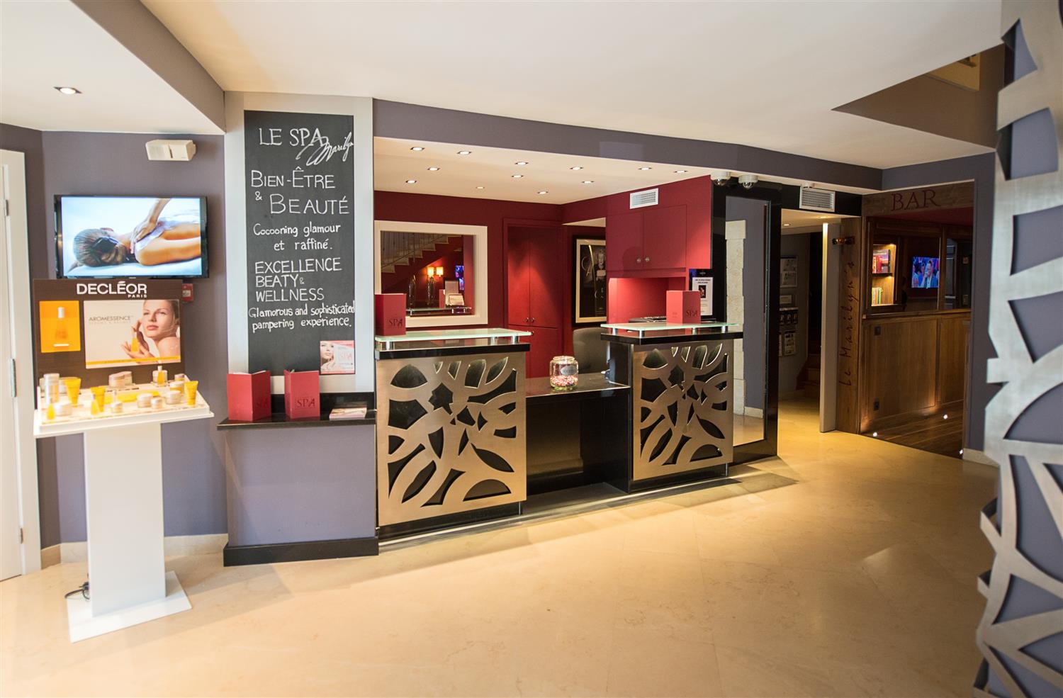 lobby