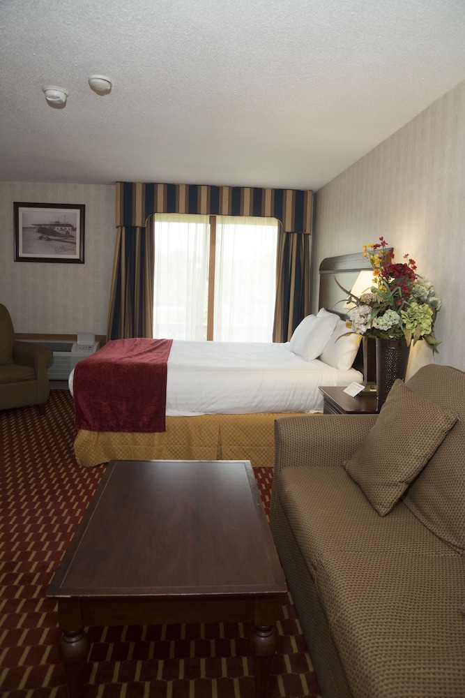 Hampton Falls Inn 17/44
