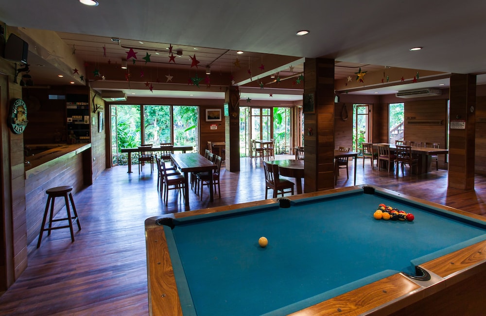 RIVERHOUSE HOTEL 58/71