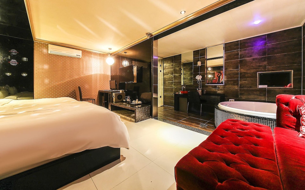 Echae Hotel 18/88