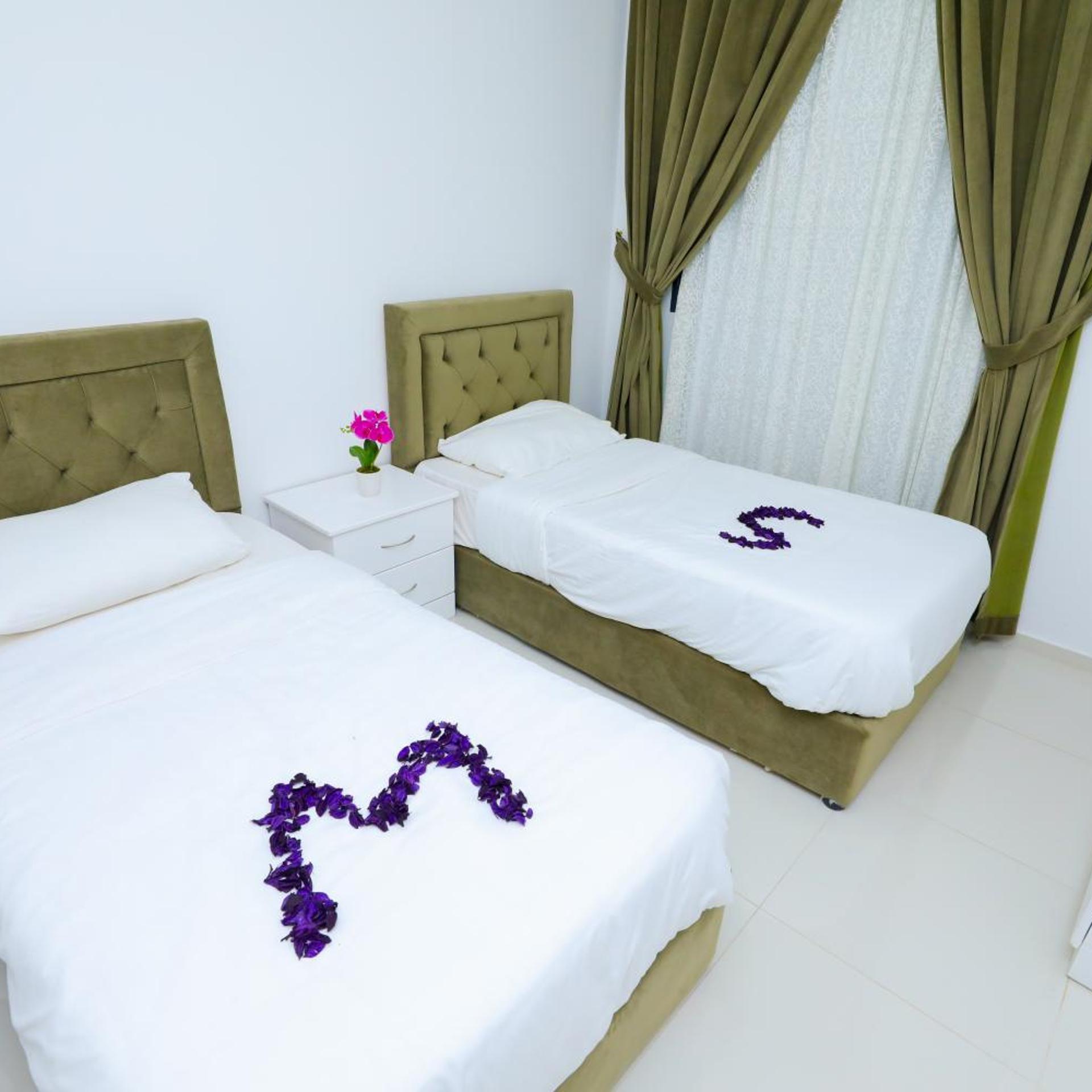 2 BEDROOMS, APARTMENT