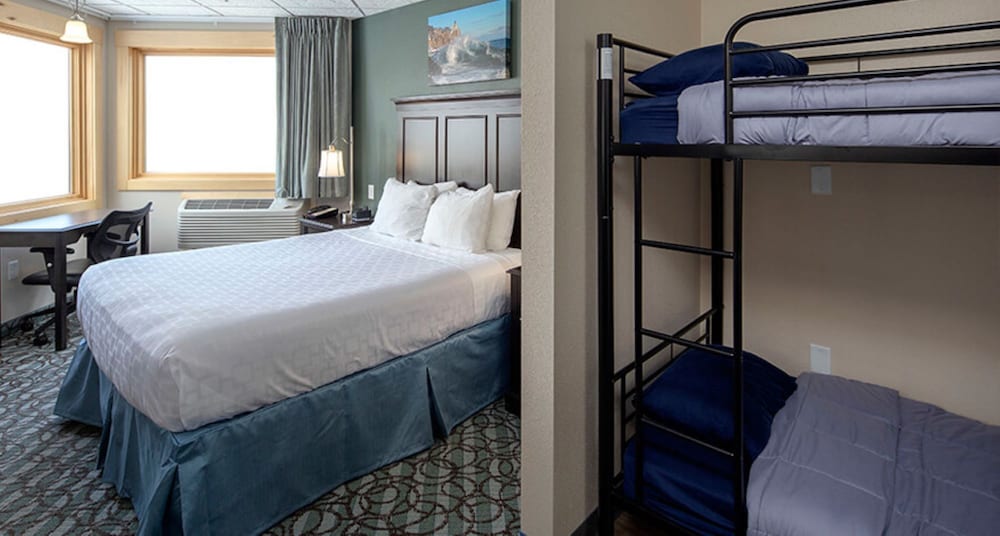 Park Point Marina Inn 25/72