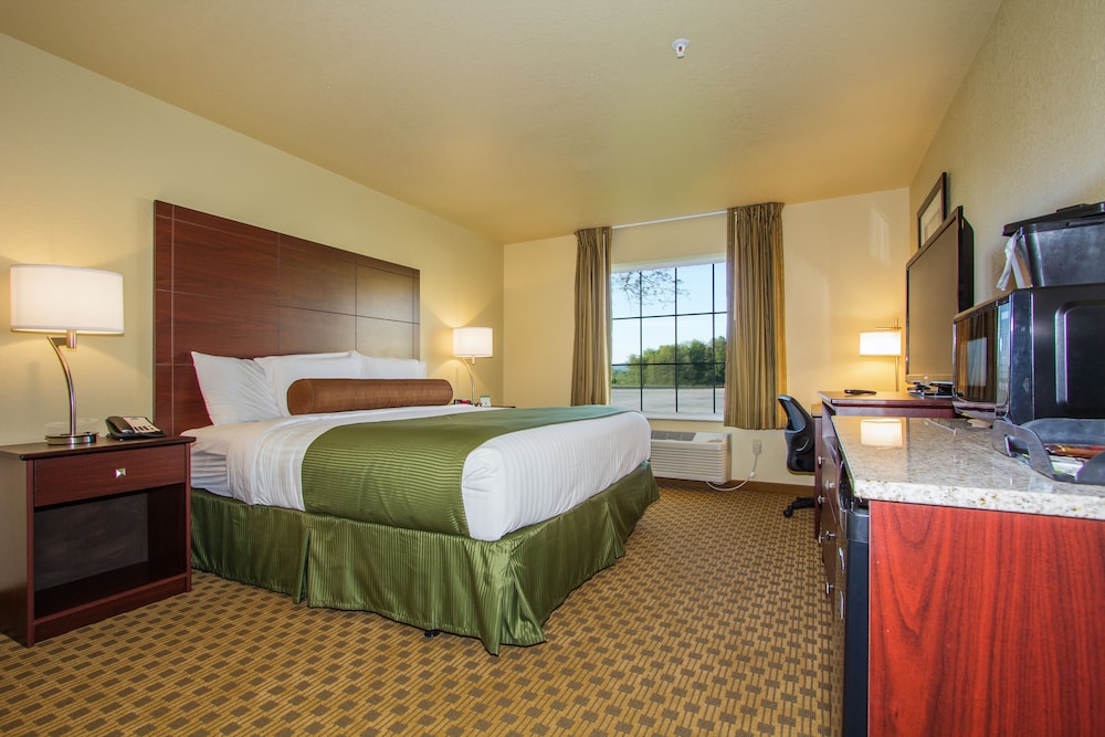 Cobblestone Inn Suites Corry Pa 12/70