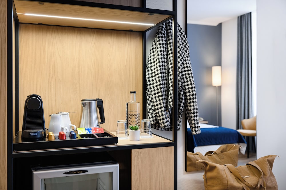 غرفة ديلوكس بسرير مزدوج، Hotel Bristol Budapest 8/8