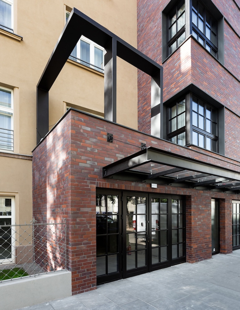H11 Aparthotel in KRAKOW