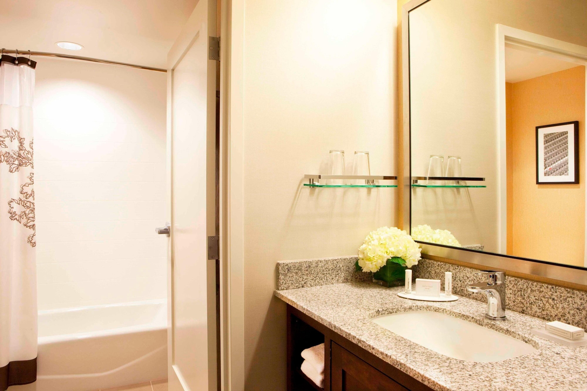 جناح استوديو بسرير كينج مع أريكة، Residence Inn By Marriott Boston Back Bay Fenway 5/9
