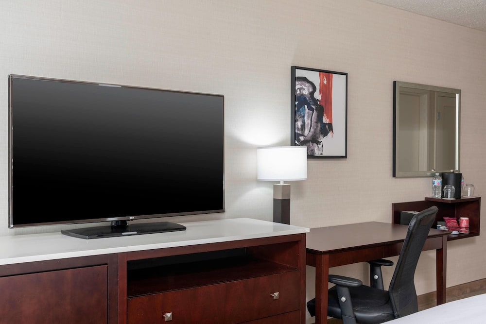Delta Hotels By Marriott Kalamazoo Conference Center 44/50