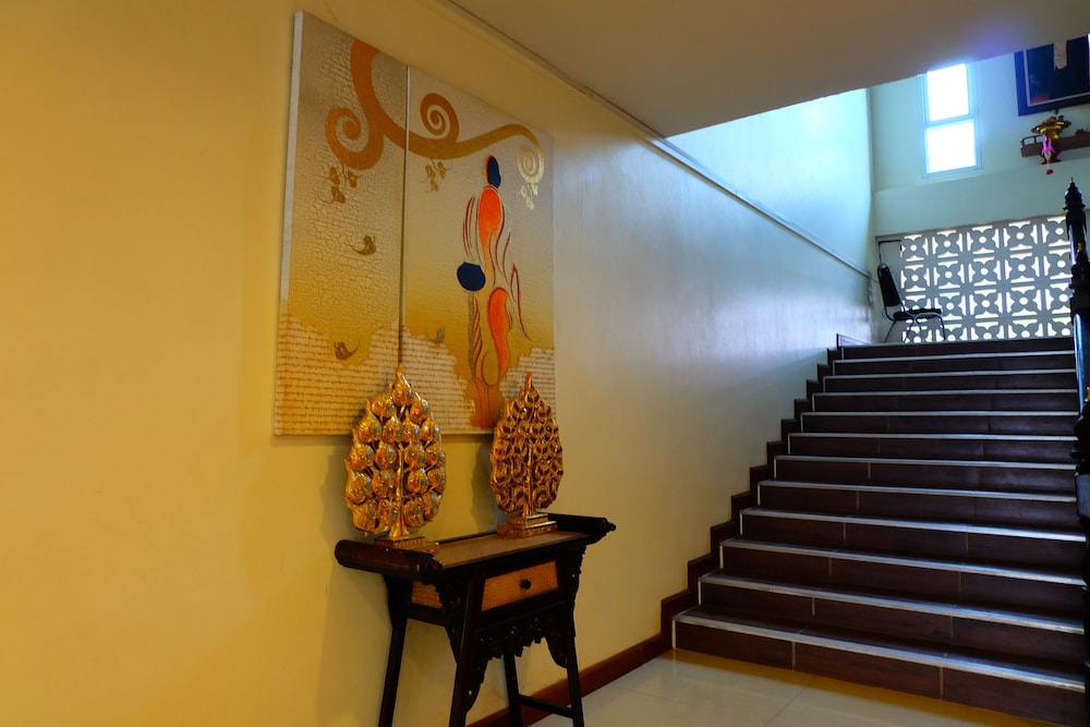Baan Suanphet Resort 10/17