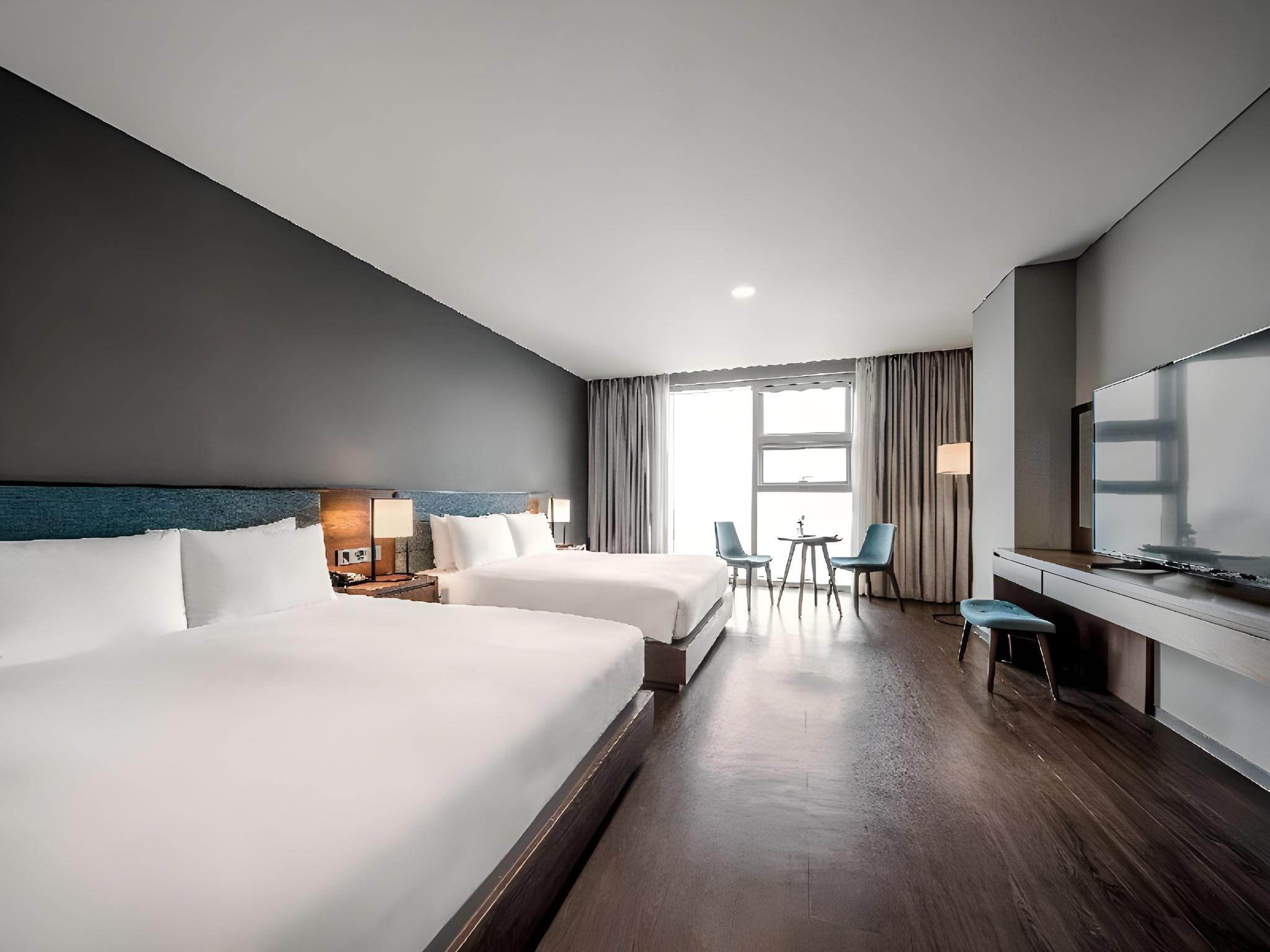 Deluxe, Double Bed