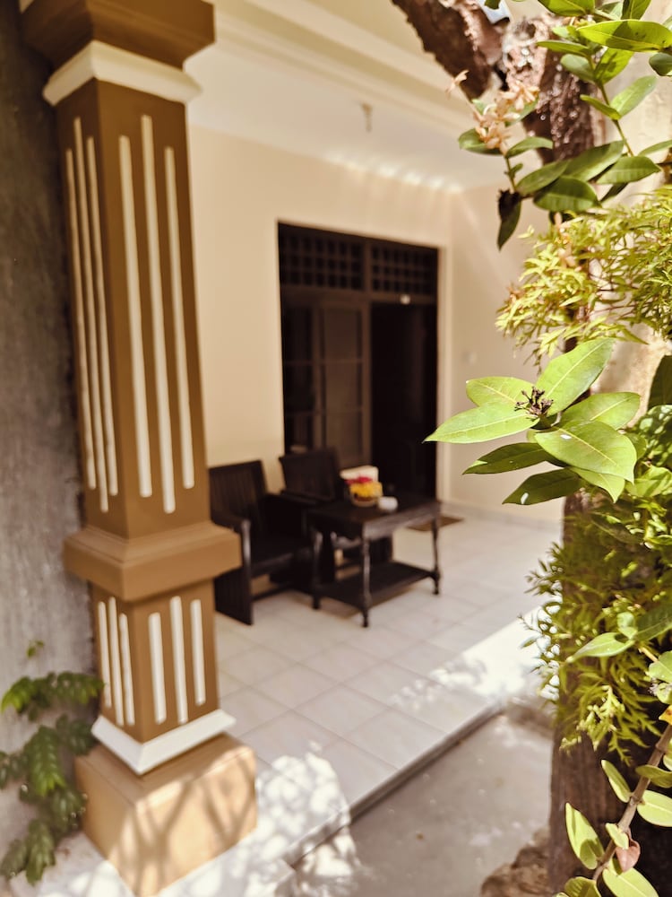 Berlian Inn 25/50