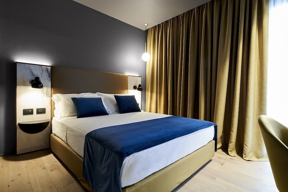 CLASSIC, DOUBLE BED