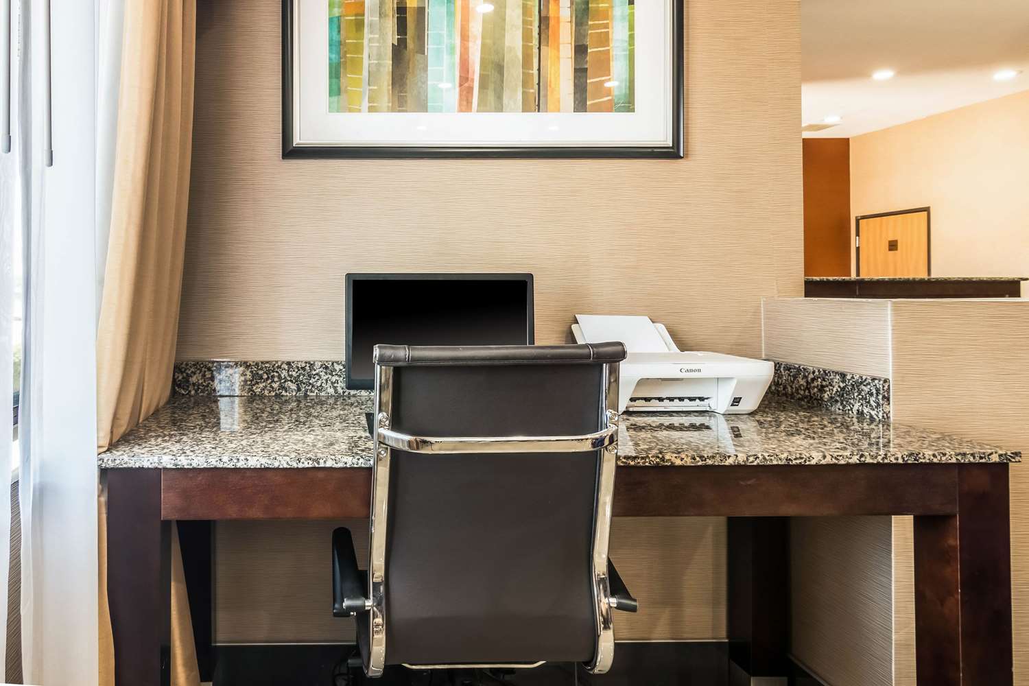 Quality Inn & Suites Salem near I-57 10/13