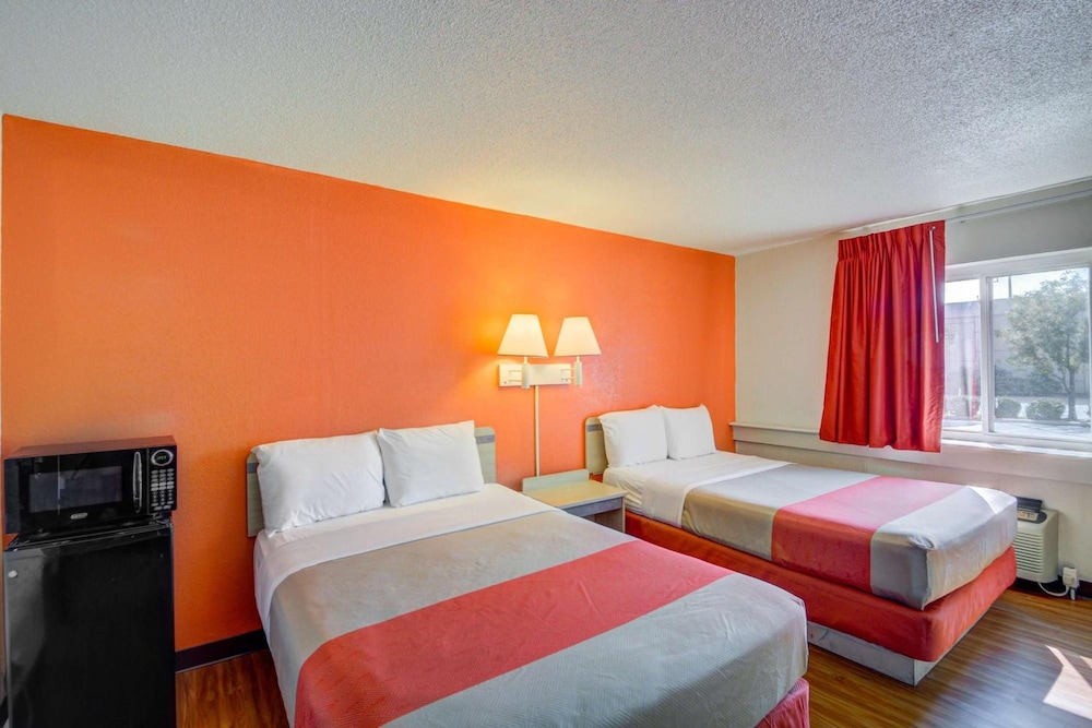 Motel6 Wichita, Kansas 29/57