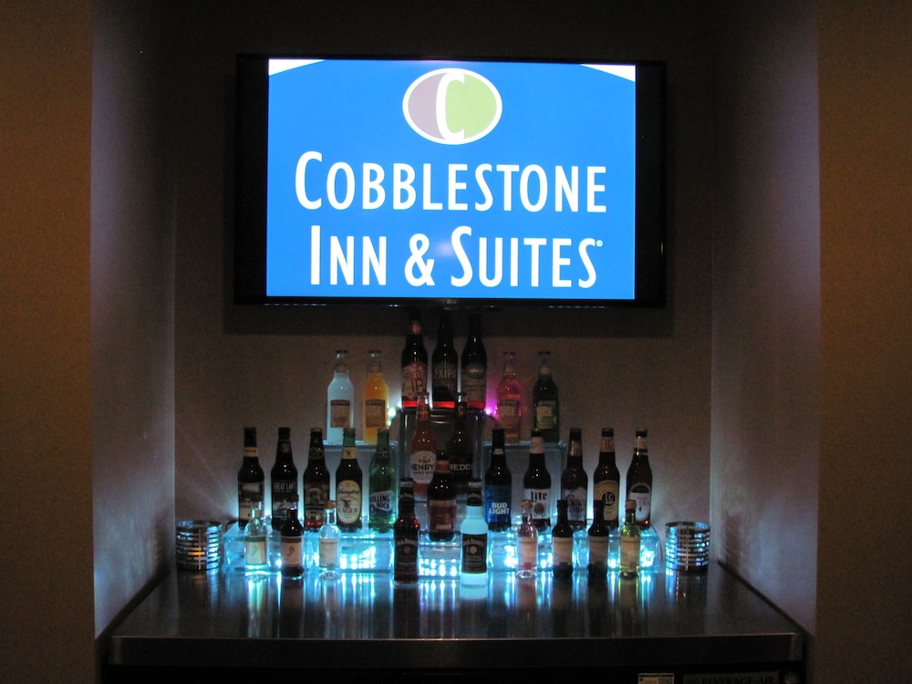 Cobblestone Inn & Suites - Ambridge 2/49