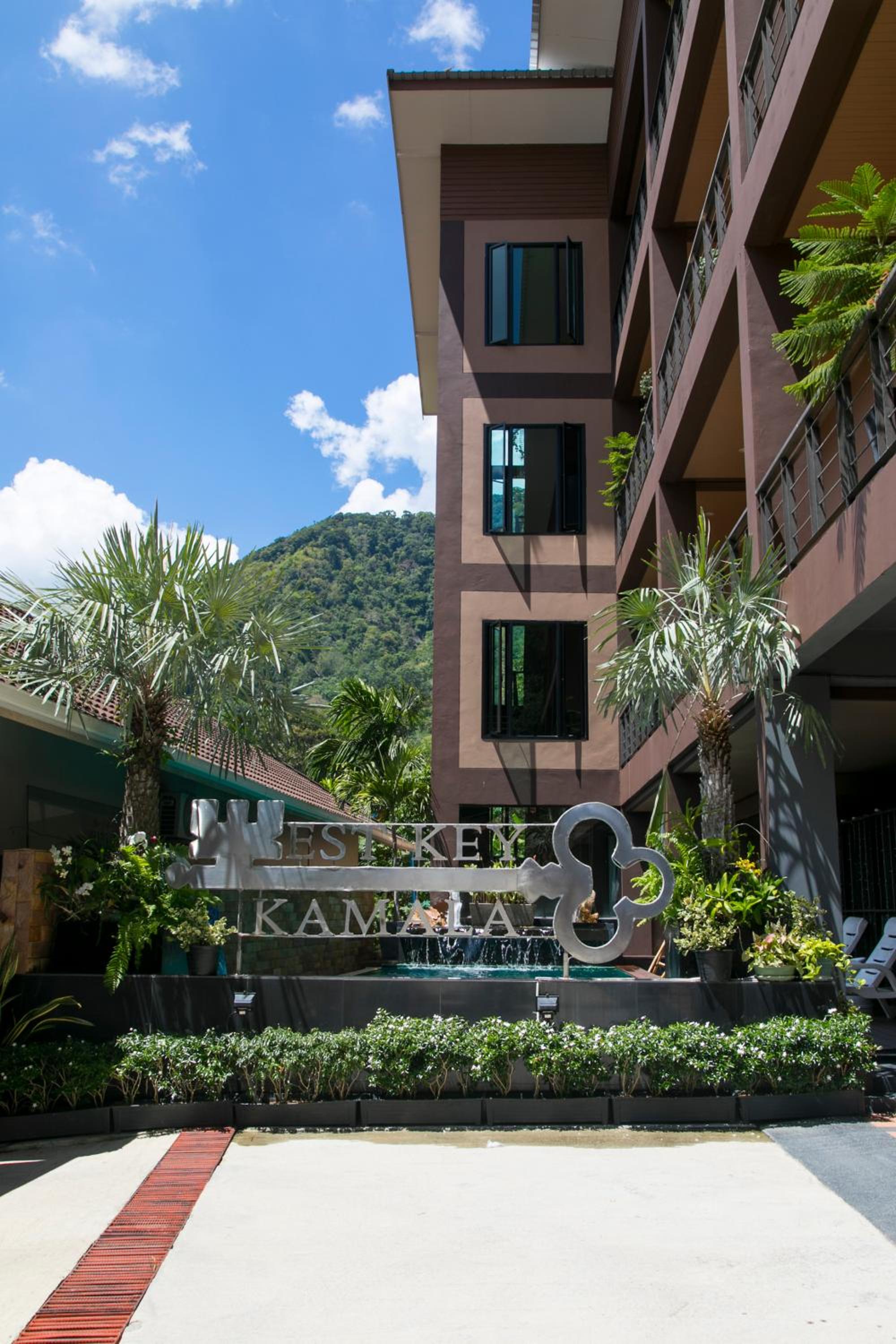 West Key Kamala Apartment 3/53