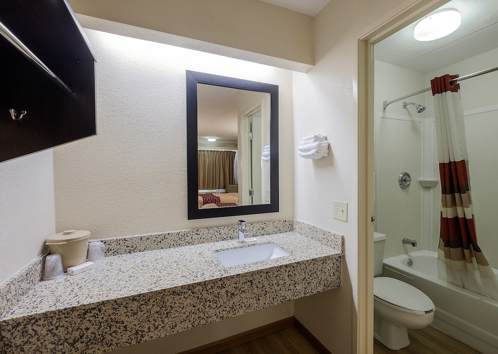 Red Roof Inn Chicago O'Hare/ Arlington Hts 12/22